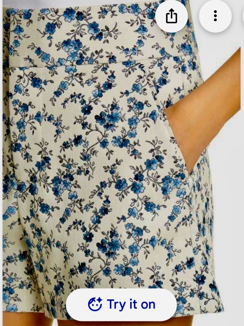 Alice + Olivia High-Waist Blue Floral Women’s Shorts - Picture 2 of 10